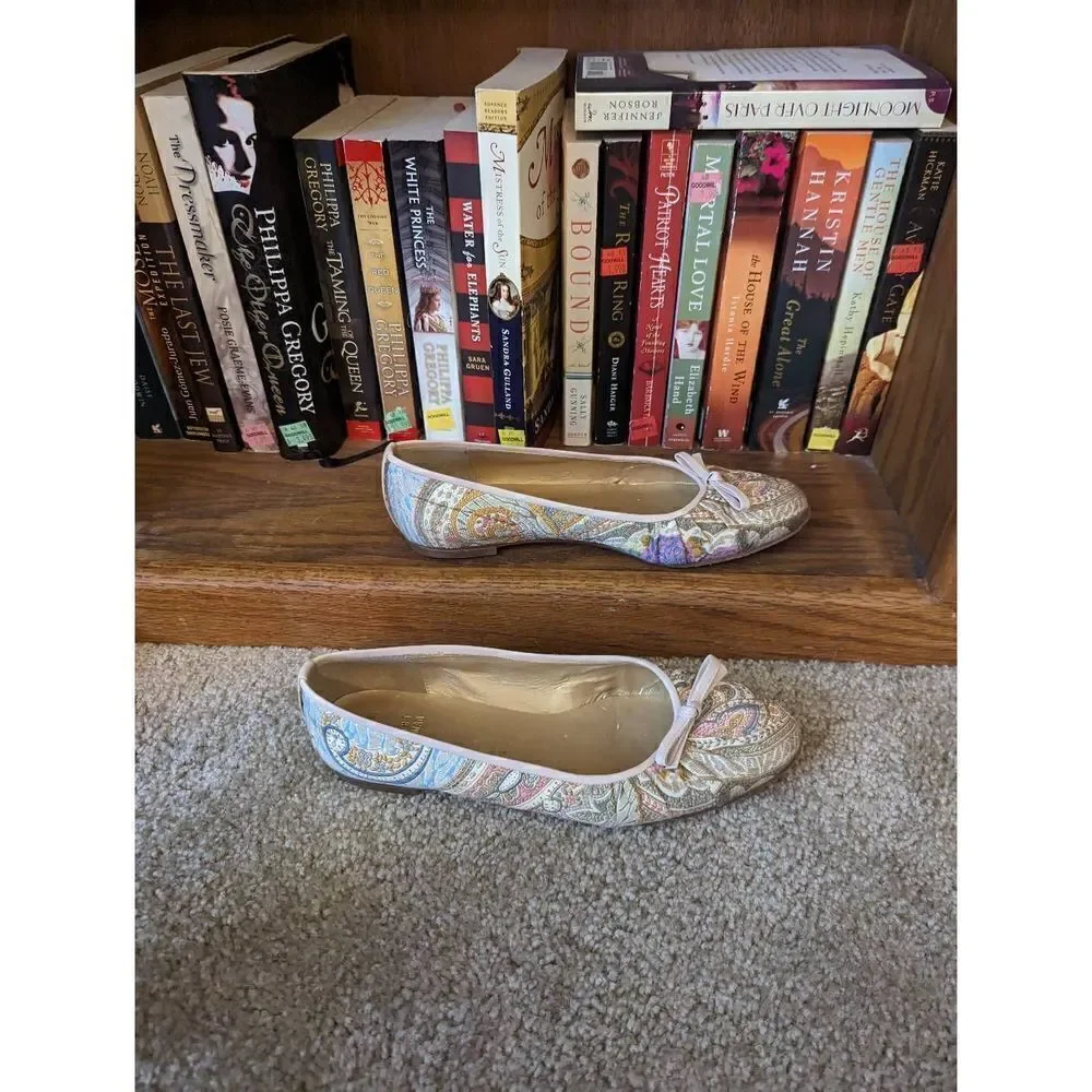 Stuart weitzman paisley pastel flats sz 7 euc